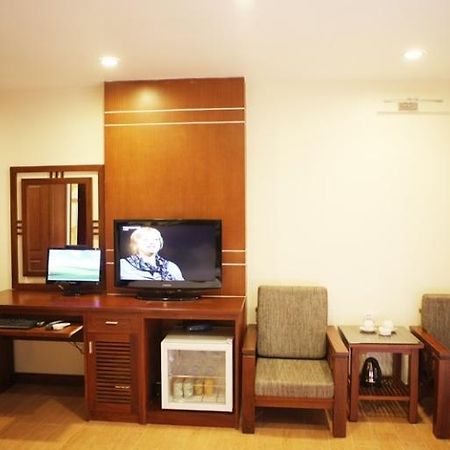 Prince Hanoi Hotel Buitenkant foto